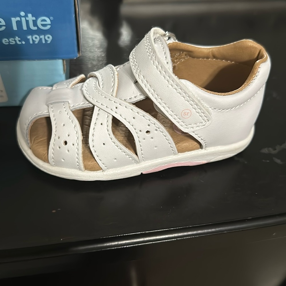 NWT , size 5 stride rite xena white sandals